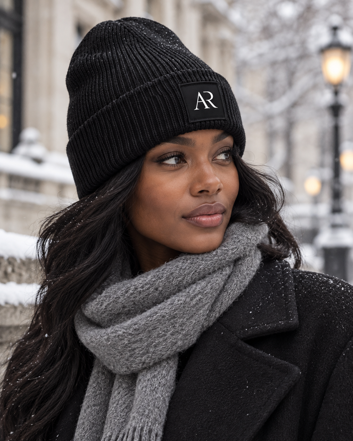 AR Bonnet Large Revers — Black — lifestyle 1