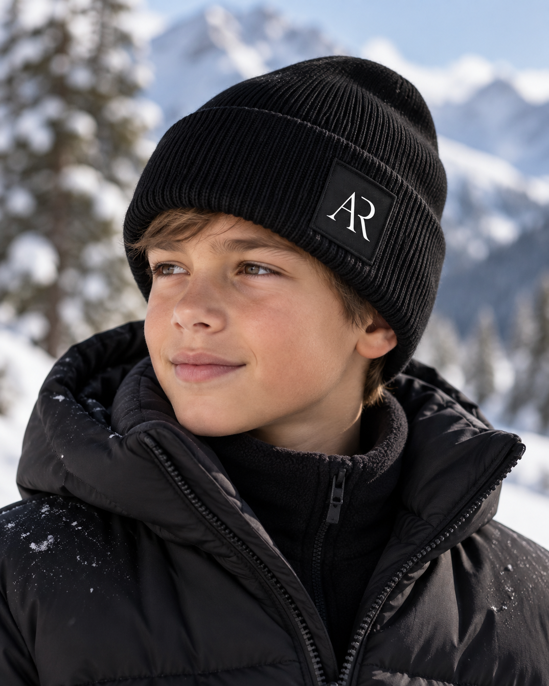 AR Bonnet Large Revers — Black — lifestyle 4