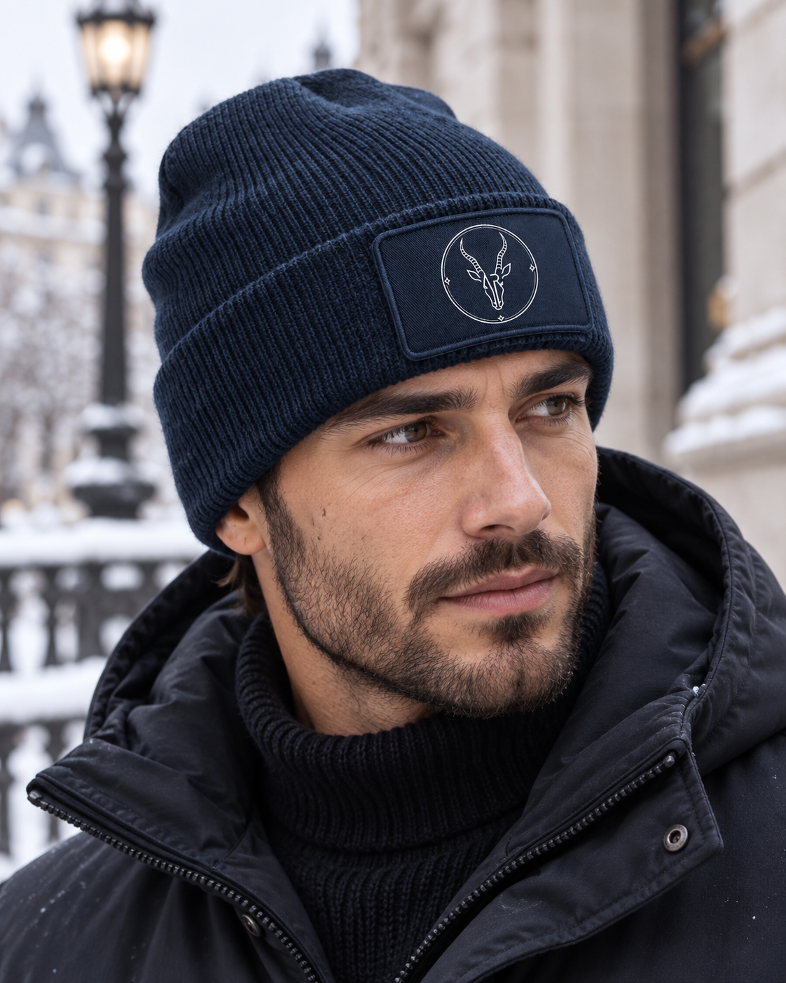 AR Bonnet Thinsulate — Navy — lifestyle 1